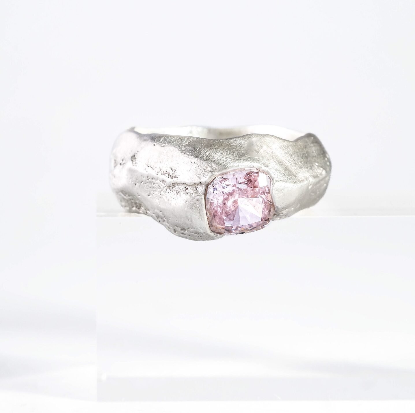 sinset-annasammel-jewelry-pink-melted-ring