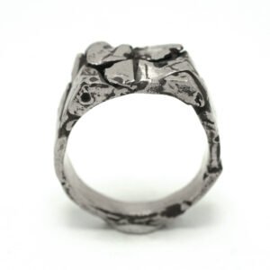 inset-jewelry-deficit-jewelry-Brutal-cracked-Ring