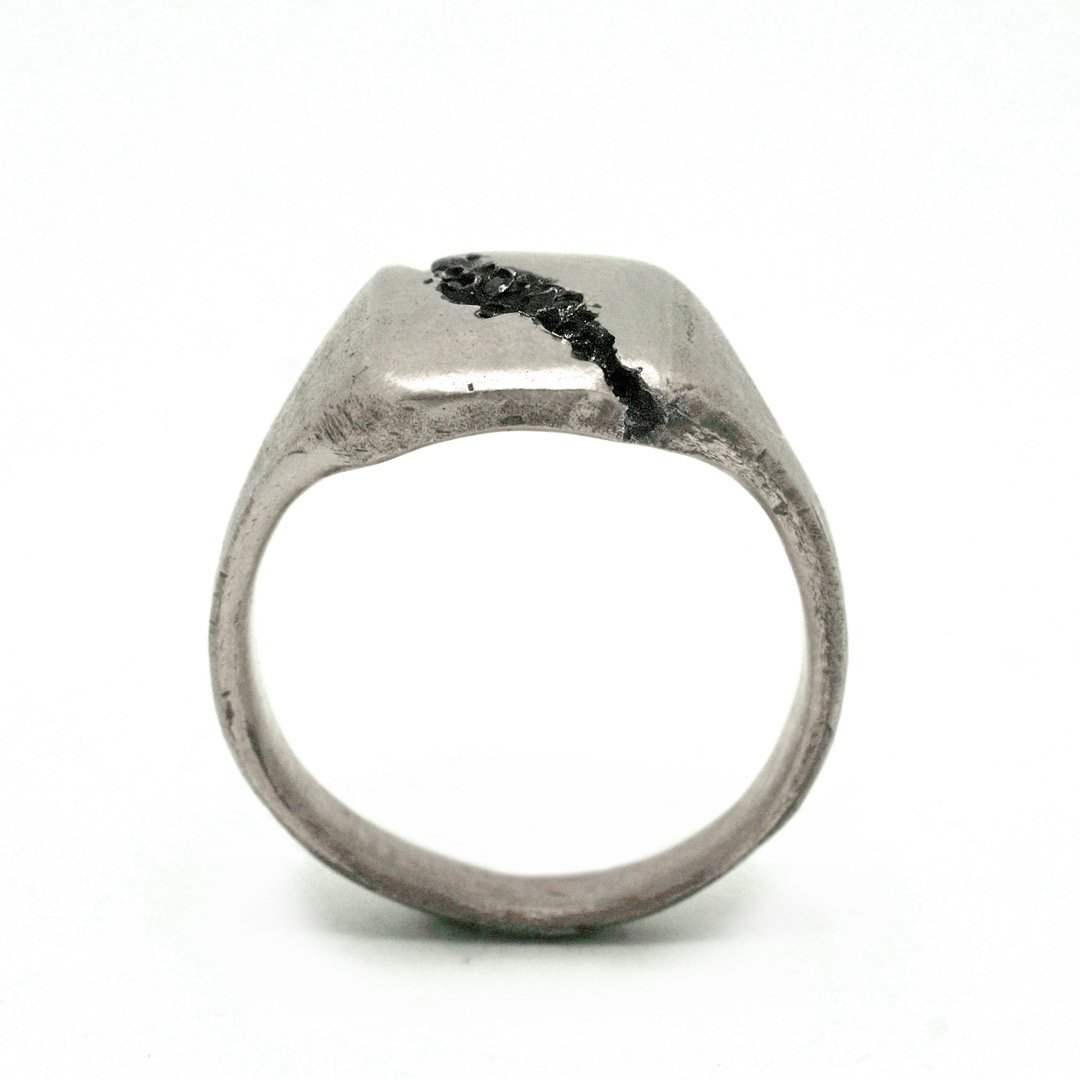 sinset-jewelry-deficit-jewelry-Fractured-Signet-Ring