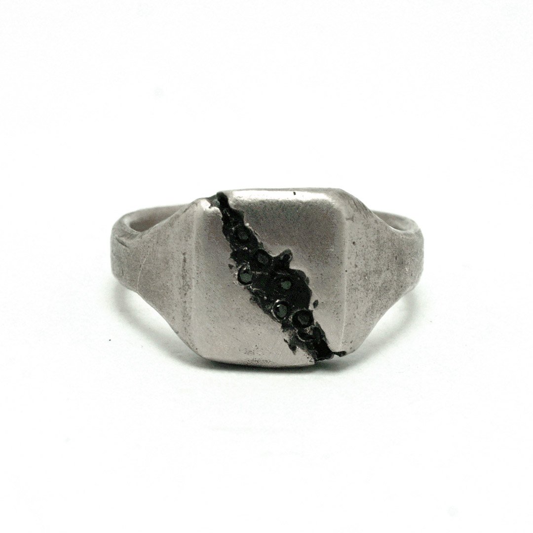 sinset-jewelry-deficit-jewelry-Fractured-Signet-Ring